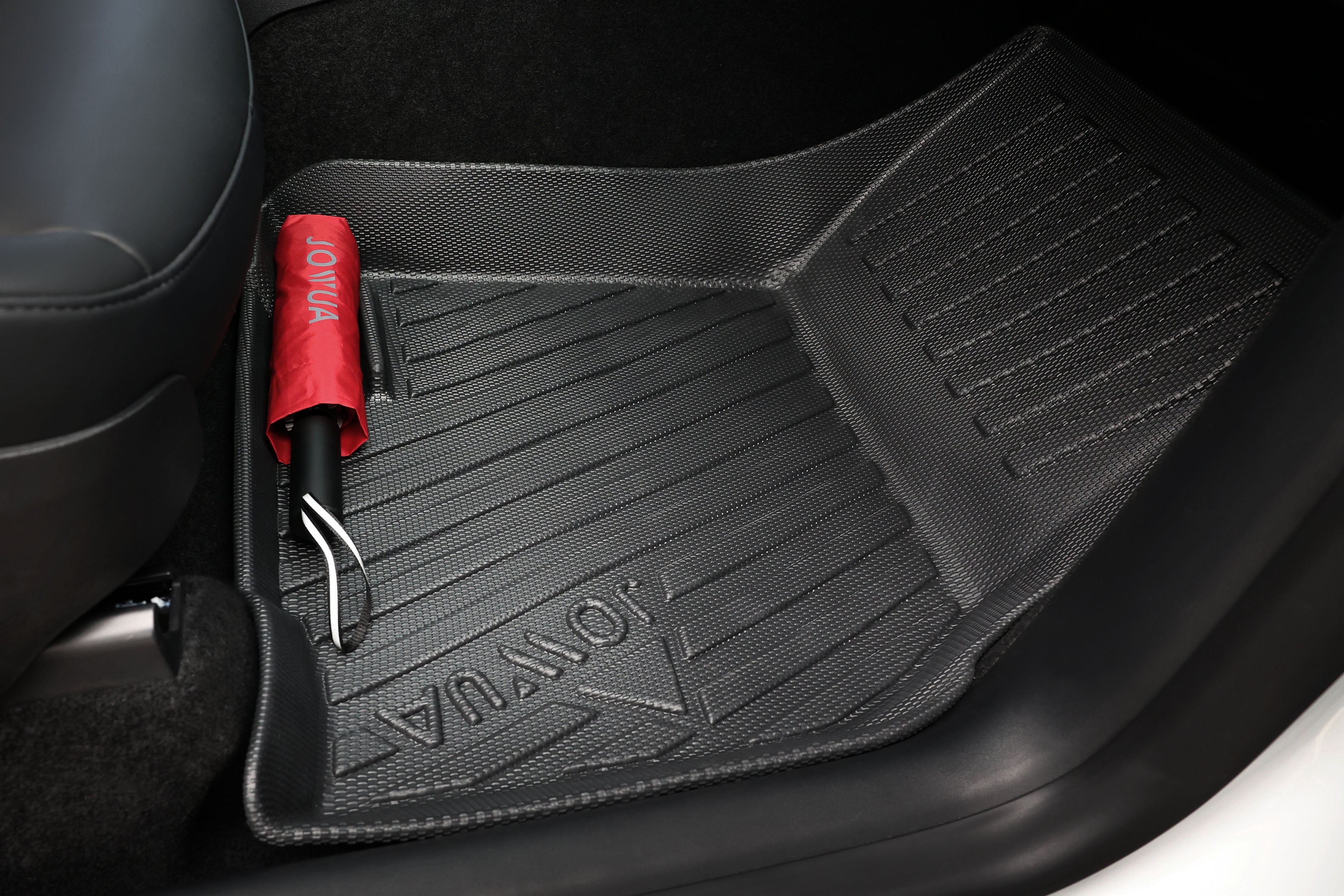 JOWUA Model Y 立體防水腳踏墊+面紙盒組合 (Model Y 煥新版 2025+/2021-2024)