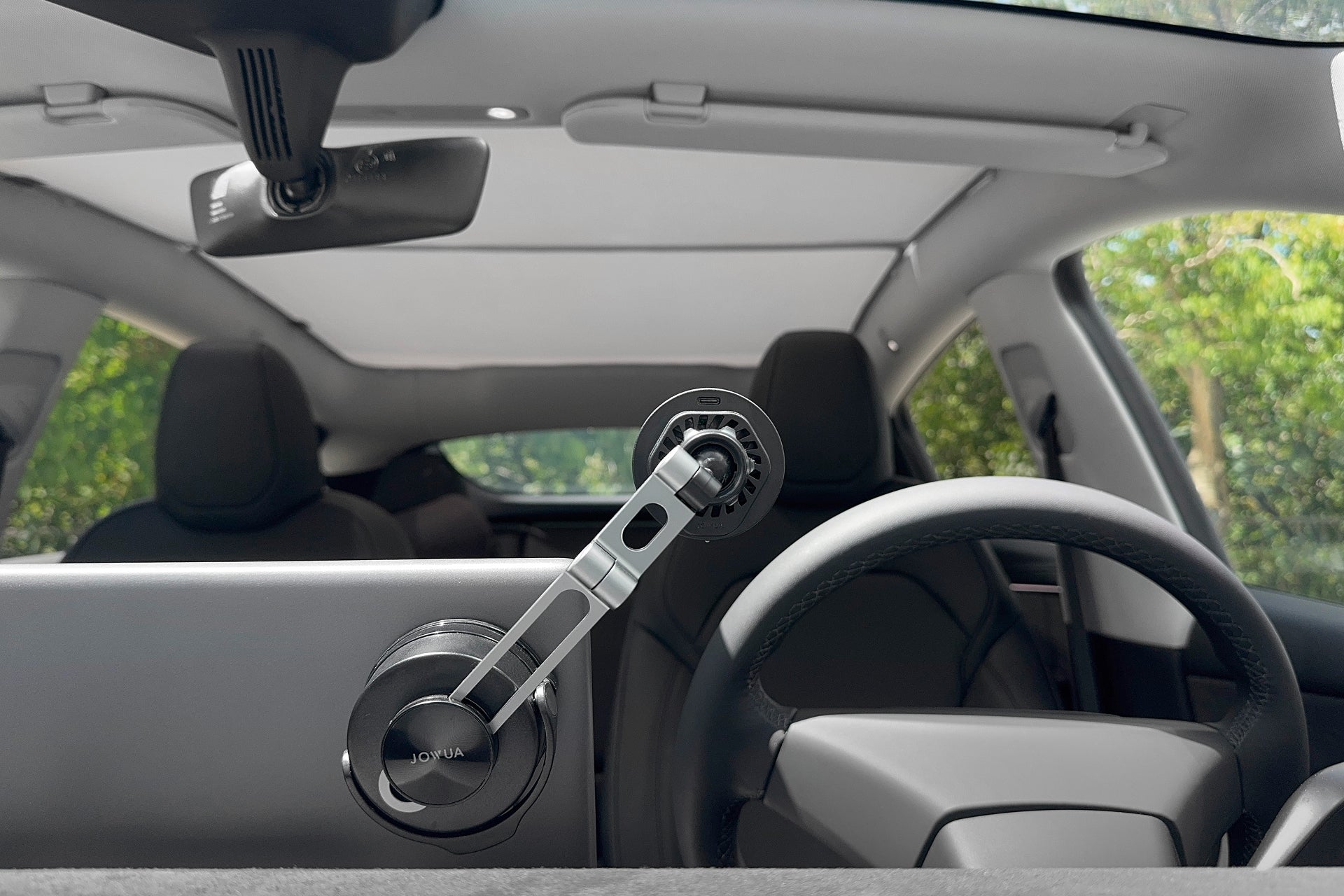 JOWUA Qi2 製冷六維隱藏車架 (MagSafe款)